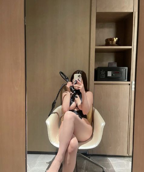 技术高超的邻家姐姐