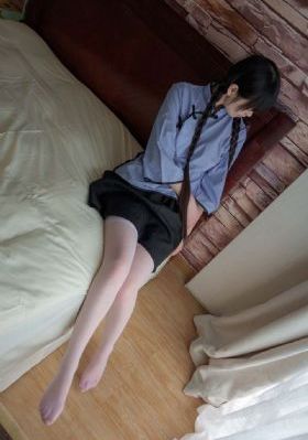 美女老师在线观看