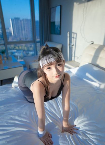 智能性能机器人电影观看