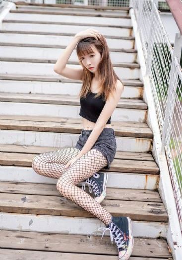 无颜之月看