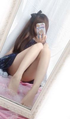 女大学沙龙