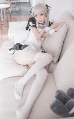 图书馆的她直到陨落第二集