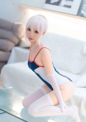 丰满的后妈